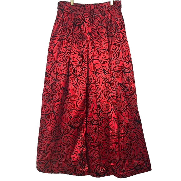 Chetta B Evening Formal Maxi Skirt Womens Size 12 Red Satin Black Velvet Roses - Picture 2 of 13